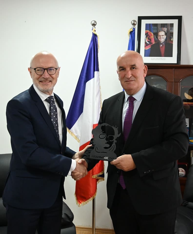 Kryetari Haliti priti në takim ambasadorin e Francës në Kosovë, Olivier Guérot