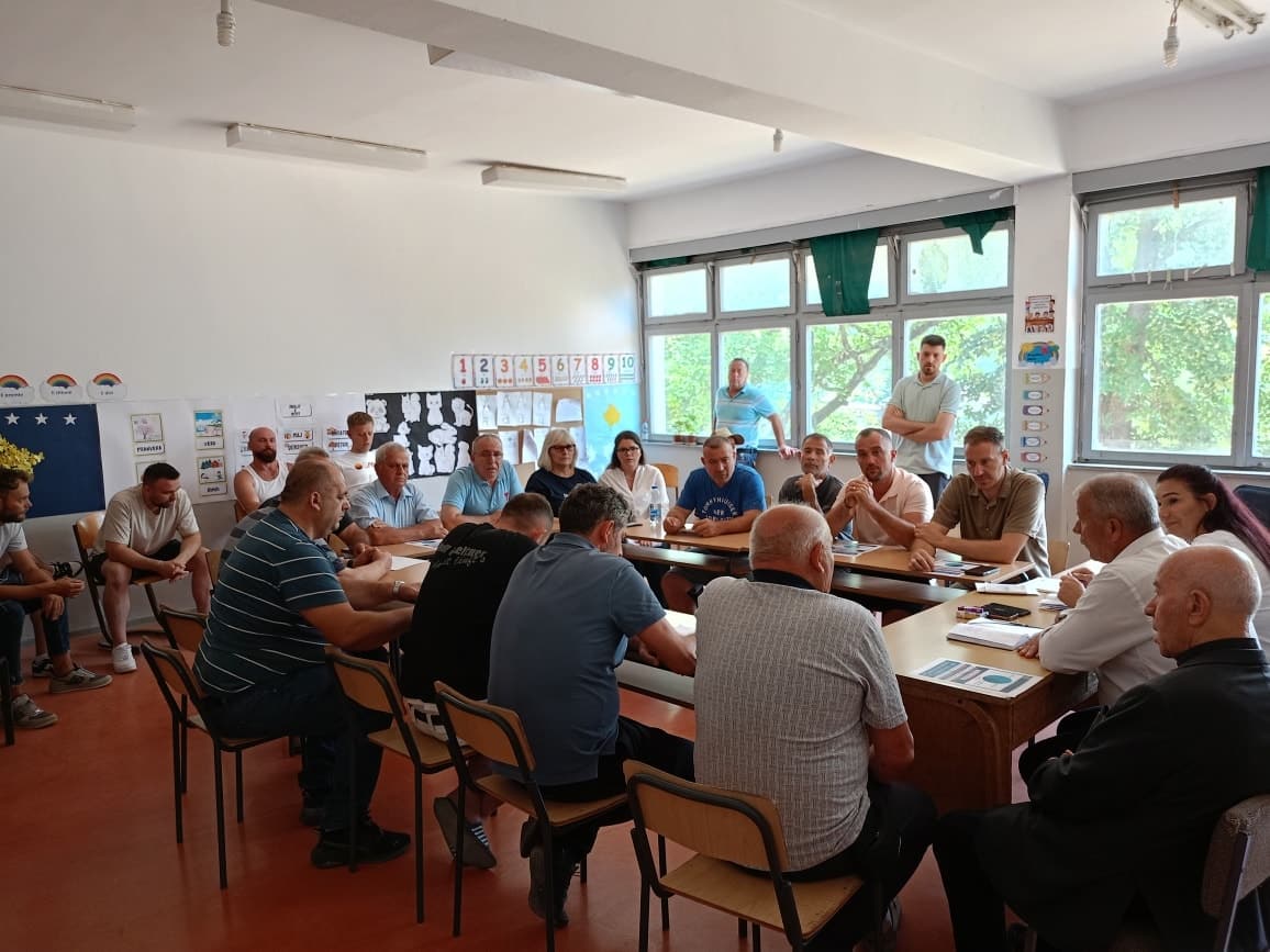 Komuna e Vitisë mbajti takimin buxhetor në fshatin Letnicë