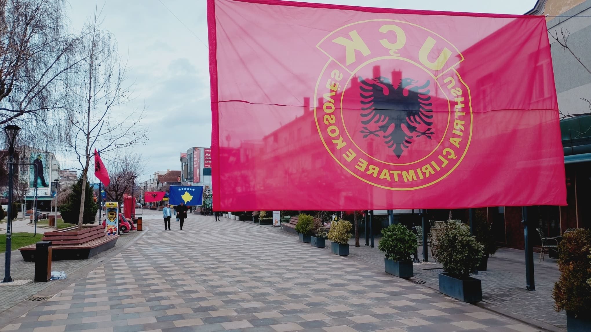 Vitia po kremton 17 Shkurtin- Ditën e Pavarësisë së Republikës së Kosovës